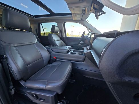 Used 2025 Ford Expedition Max Active image 37