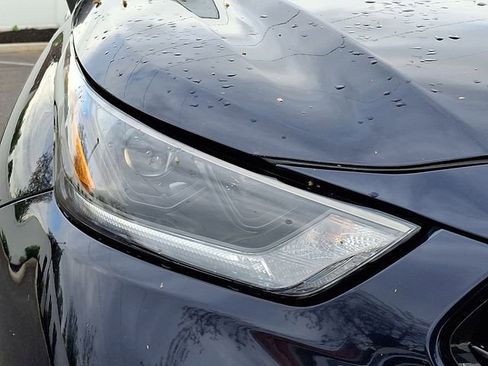 Used 2023 Toyota Highlander XSE AWD/4WD image 9