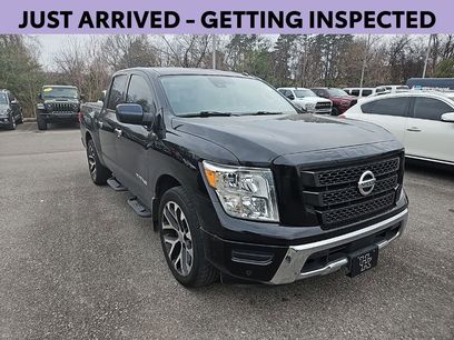 Used 2021 Nissan Titan SV w/ SV Convenience Package
