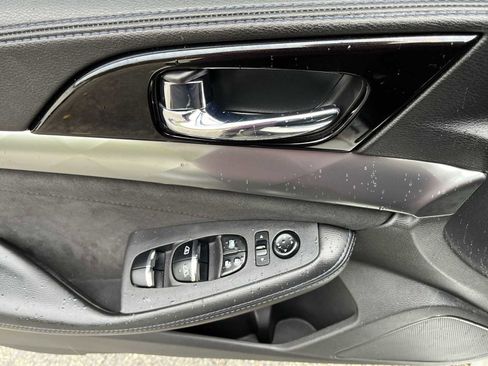 Used 2016 Nissan Maxima SR image 23