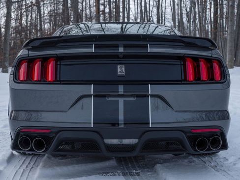 Used 2015 Ford Mustang Shelby GT350 image 7