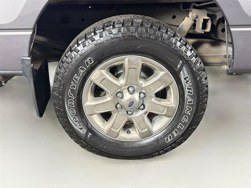 Used 2014 Ford F150 XLT w/ Equipment Group 302A Luxury AWD/4WD image 32
