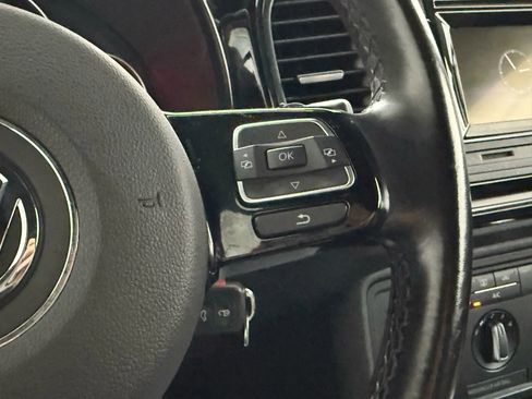Used 2017 Volkswagen Beetle 1.8T S image 17