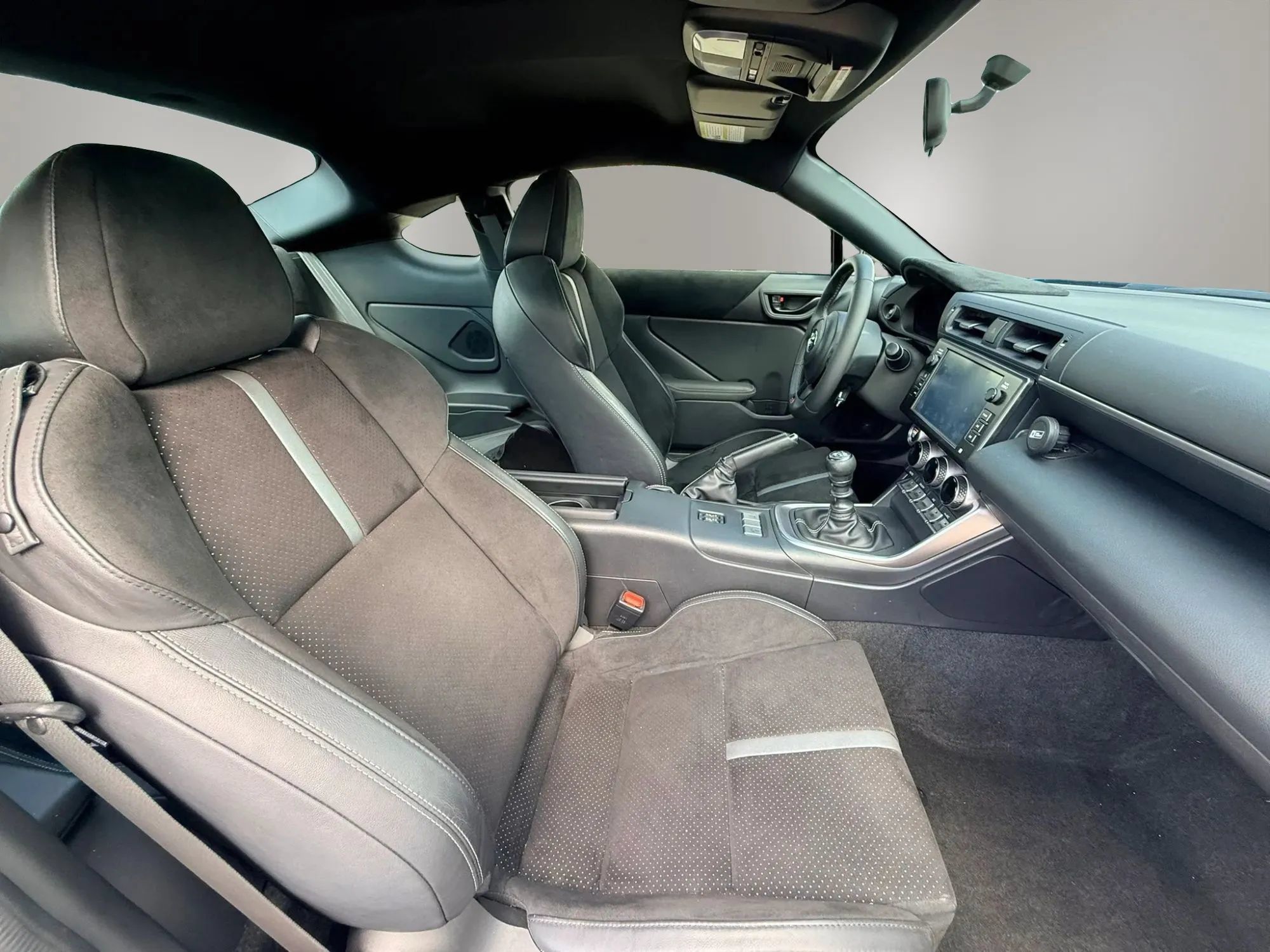 Used 2023 Toyota GR86 Premium RWD image 13