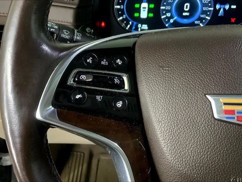 Used 2016 Cadillac Escalade Premium AWD/4WD image 22
