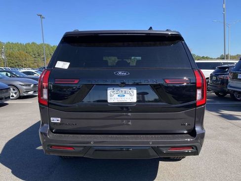 New 2025 Ford Expedition Max Platinum w/ Stealth Appearance Package image 15