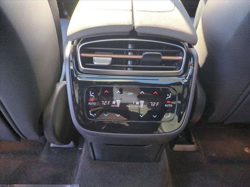 Certified 2023 Mercedes-Benz EQS 580 4MATIC SUV image 21
