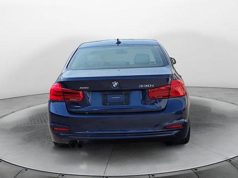 Used 2017 BMW 330i xDrive Sedan AWD/4WD image 4
