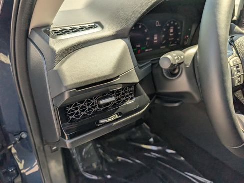 Certified 2025 Honda Accord Touring image 21