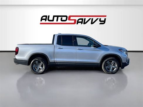 Used 2024 Honda Ridgeline Sport image 8