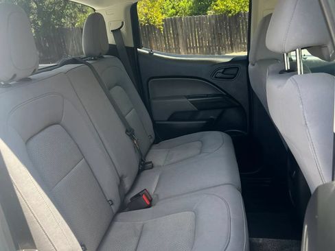 Used 2018 Chevrolet Colorado W/T RWD image 16