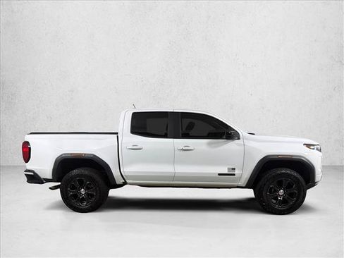 Used 2024 GMC Canyon Elevation RWD image 2