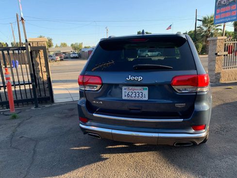 Used 2020 Jeep Grand Cherokee Summit AWD/4WD image 7