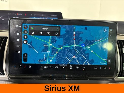 Used 2025 Ford Expedition Active RWD image 18