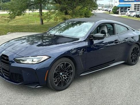 Used 2022 BMW M4 xDrive Competition w/ M Driver's Package AWD/4WD image 2