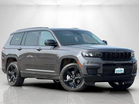 Used 2025 Jeep Grand Cherokee L Altitude AWD/4WD image 2
