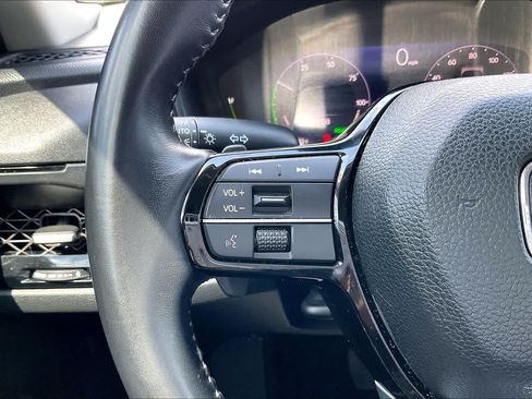 Used 2023 Honda Accord Touring image 23