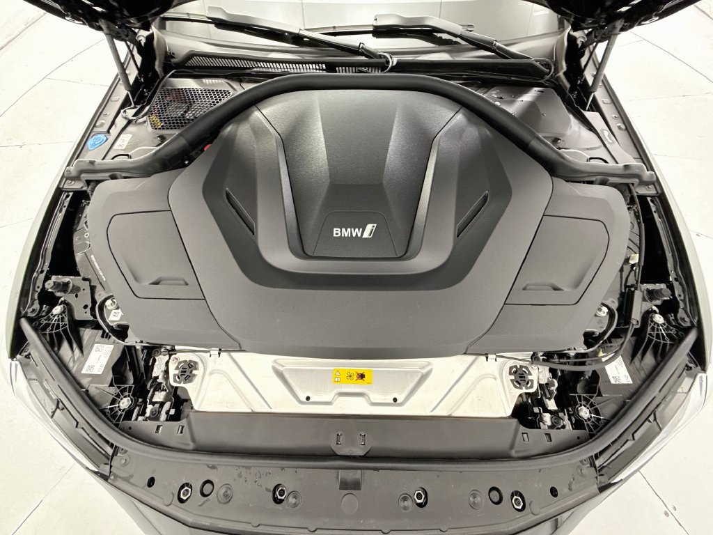 New 2026 BMW i4 eDrive40 w/ Premium Package RWD image 28