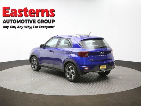 Used 2024 Hyundai Venue Limited image 64