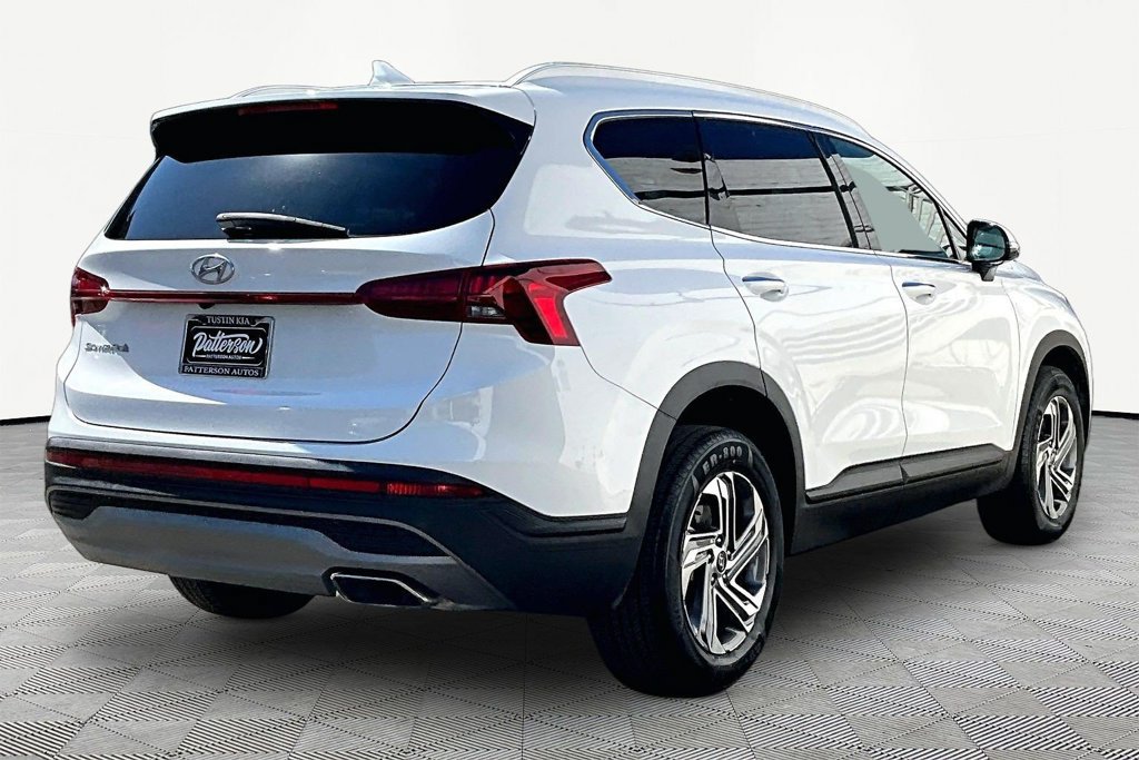 Used 2023 Hyundai Santa Fe SEL FWD image 2