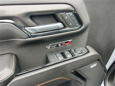 Used 2024 GMC Sierra 1500 AT4 w/ Technology Package image 24