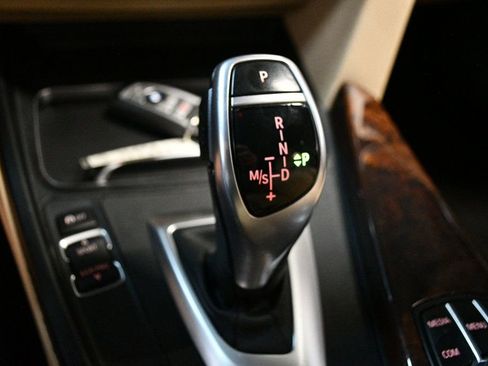 Used 2018 BMW 330i Gran Turismo xDrive AWD/4WD image 61