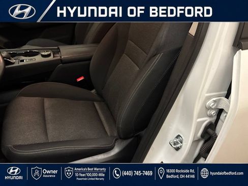 Used 2024 Nissan Rogue SV AWD/4WD image 15