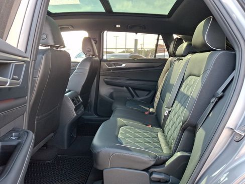 Used 2024 Volkswagen Atlas Cross Sport SEL Premium R-Line AWD/4WD image 10