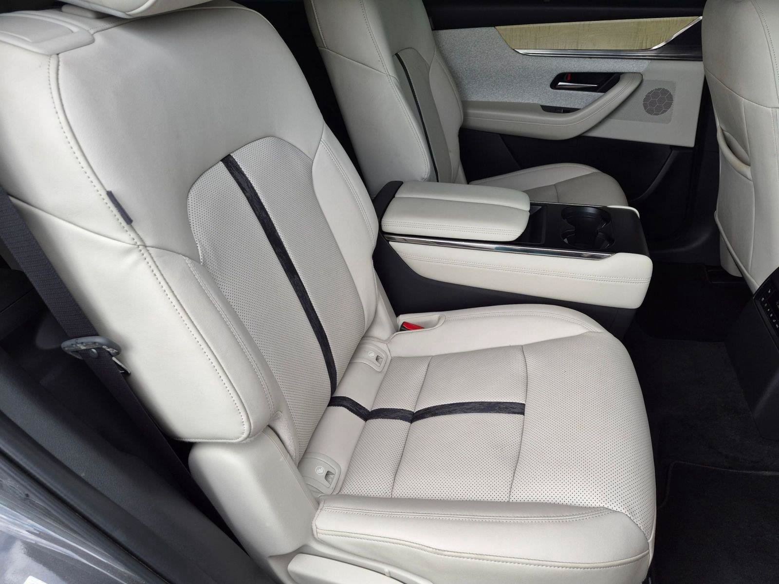 Used 2024 MAZDA CX-90 3.3 Turbo S w/ Premium Plus AWD/4WD image 37