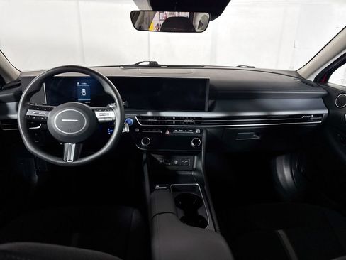 Used 2025 Hyundai Sonata SEL FWD image 12