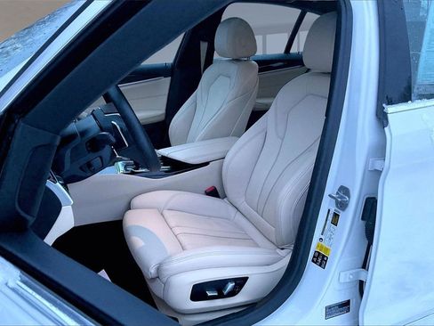 Used 2019 BMW 540i xDrive image 21