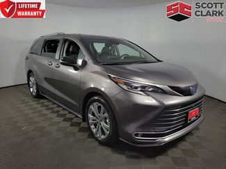 Used 2023 Toyota Sienna Platinum 360° Tour