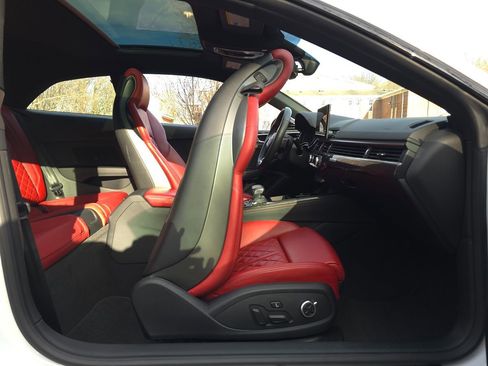 Used 2022 Audi S5 Premium Plus w/ Premium Plus image 18