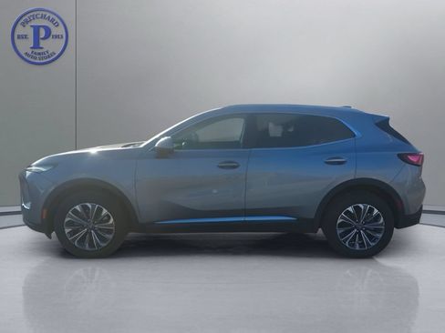 Used 2025 Buick Envision Preferred AWD/4WD image 4