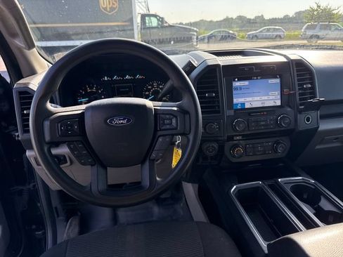 Used 2018 Ford F150 XL w/ Equipment Group 101A Mid AWD/4WD image 18