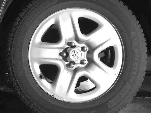 Used 2011 Toyota RAV4 image 12