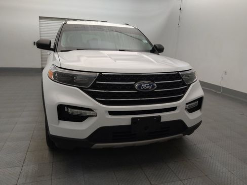 Used 2023 Ford Explorer XLT w/ Equipment Group 202A RWD image 14