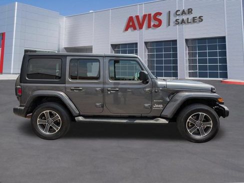 Used 2023 Jeep Wrangler Unlimited Sahara AWD/4WD image 5