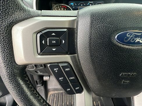 Used 2015 Ford F150 Lariat w/ Equipment Group 502A Luxury image 27