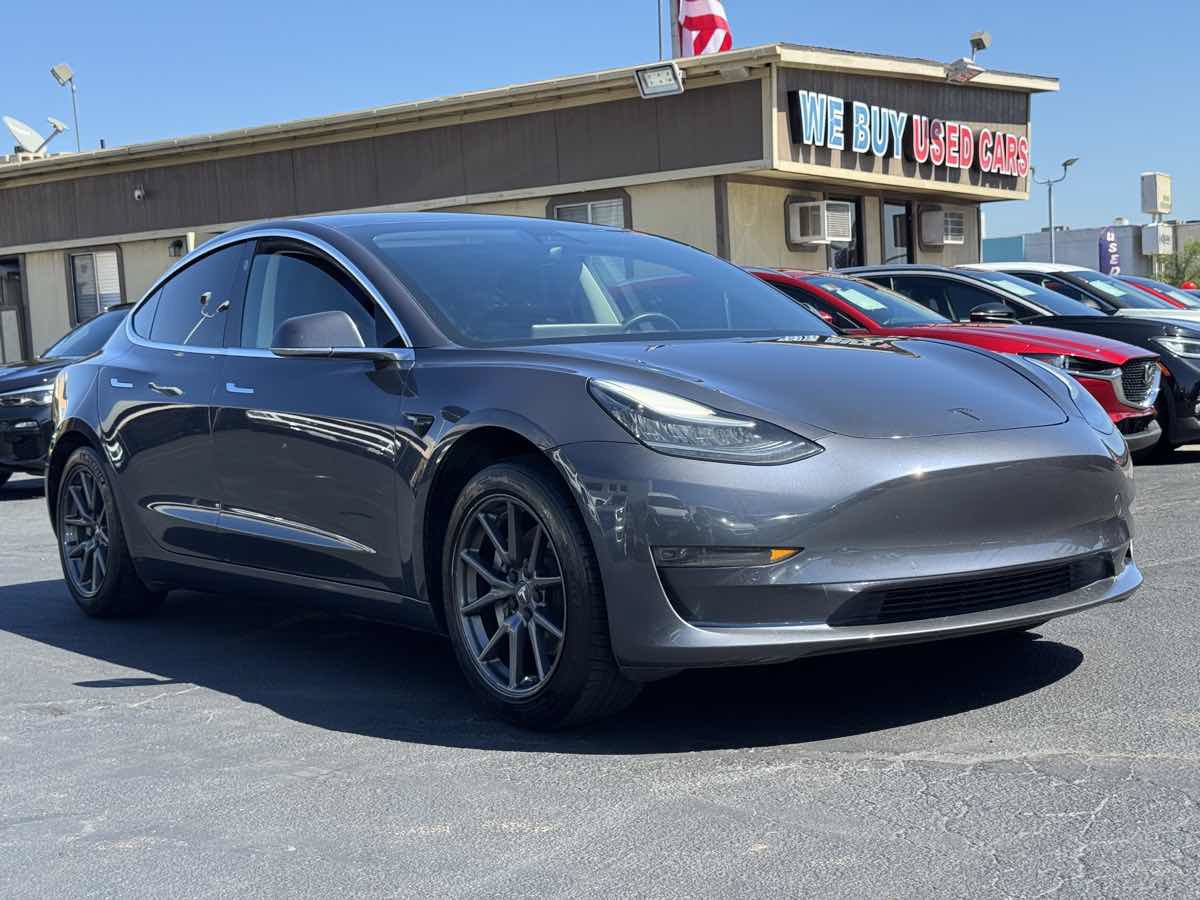 Used 2019 Tesla Model 3 RWD image 4