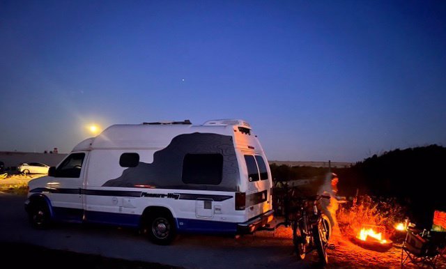 Used 2003 Ford E-350 and Econoline 350 Super Duty RWD image 28
