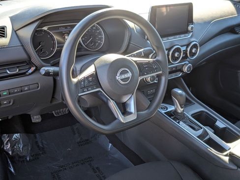 Used 2024 Nissan Sentra SV image 4