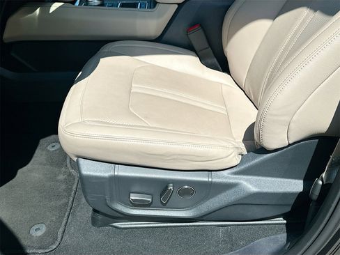 Used 2024 Ford Expedition Limited image 20