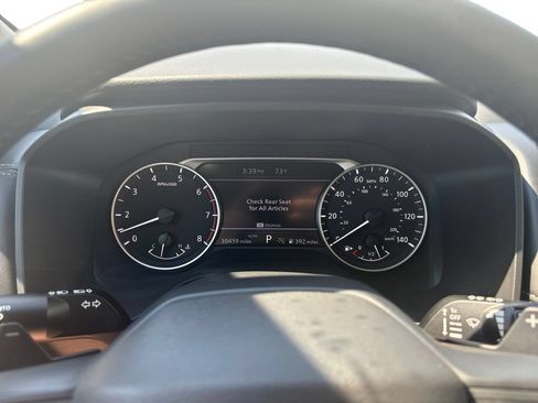 Used 2025 Nissan Rogue SV AWD/4WD image 16
