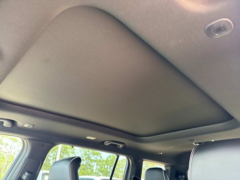 New 2025 Jeep Grand Cherokee L Summit w/ Advanced Protech Group IV image 19