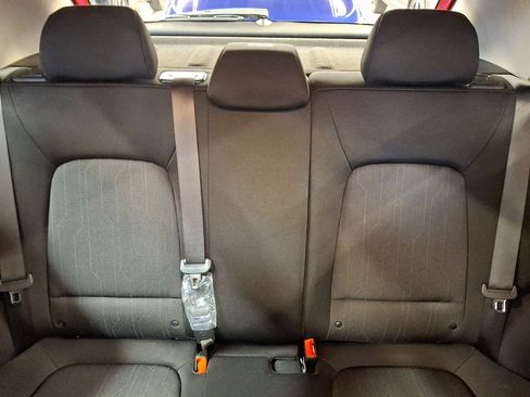 New 2025 Hyundai Venue SE image 11