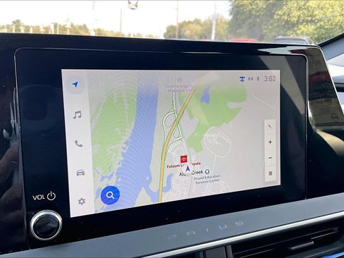 Used 2024 Toyota Prius XLE FWD image 35