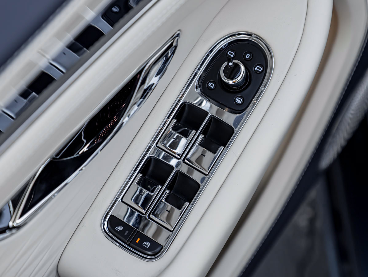 Used 2026 Bentley Continental GT AWD/4WD image 30