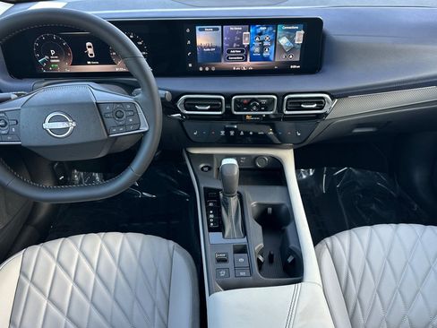 New 2026 Nissan Sentra SL FWD image 16