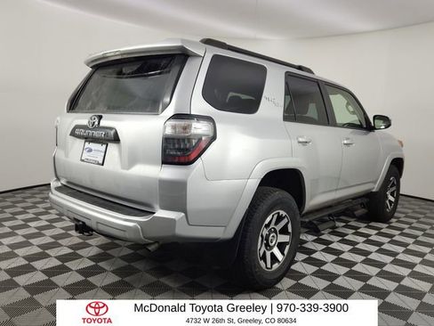 Used 2022 Toyota 4Runner TRD Off-Road AWD/4WD image 5